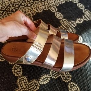"Birkenstock-style" sandal